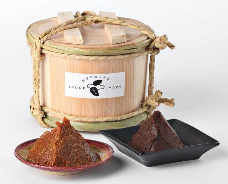 Wooden barrel for miso packaging