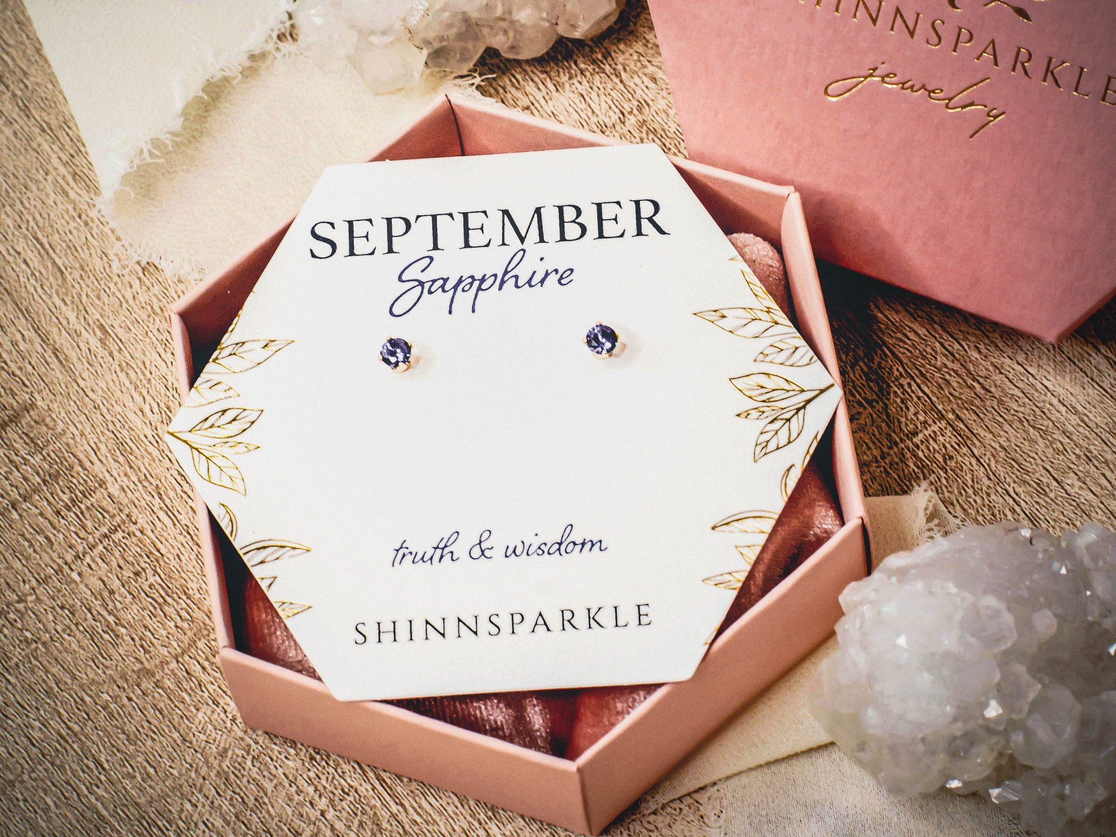 Personalized packaging for jewelry