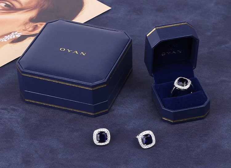 Blue sapphire packaging for jewelry