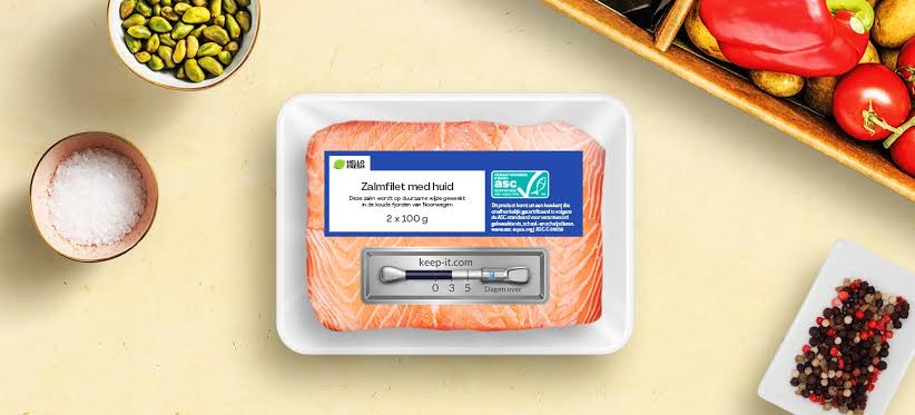 Packaging with Temperature Indicator Using Thermometer-shaped Sensor