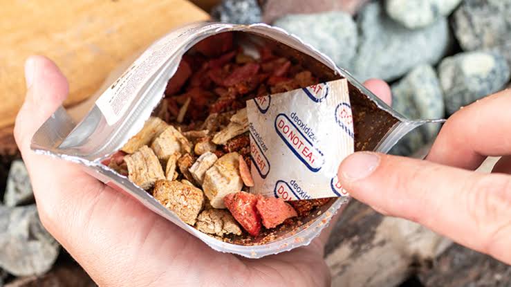  Packaging with Oxygen Scavengers